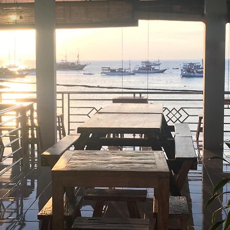 Bajo Sunset Hostel ลาบวนบาโจ ภายนอก รูปภาพ