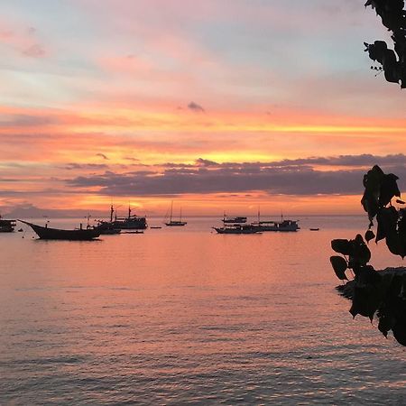 Bajo Sunset Hostel ลาบวนบาโจ ภายนอก รูปภาพ