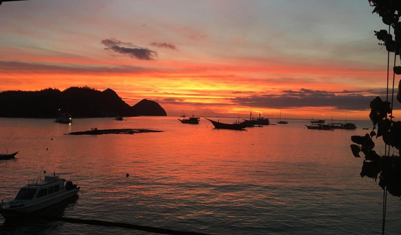 Bajo Sunset Hostel ลาบวนบาโจ ภายนอก รูปภาพ