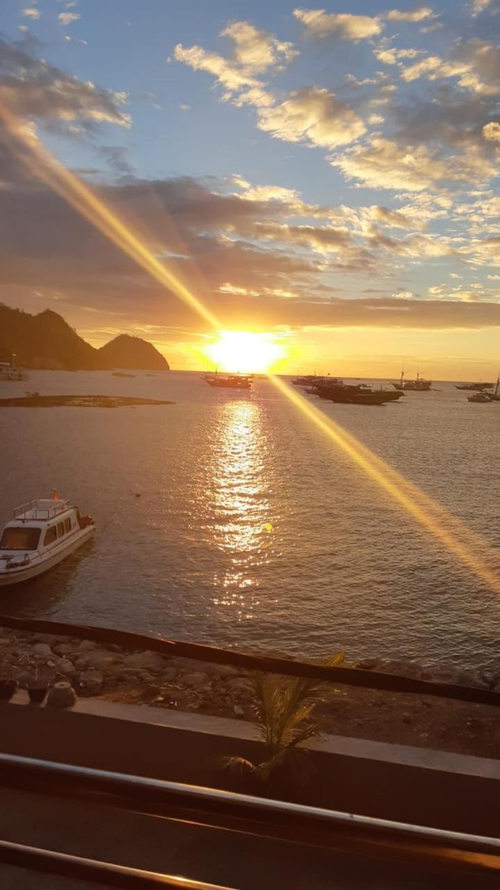 Bajo Sunset Hostel ลาบวนบาโจ ภายนอก รูปภาพ