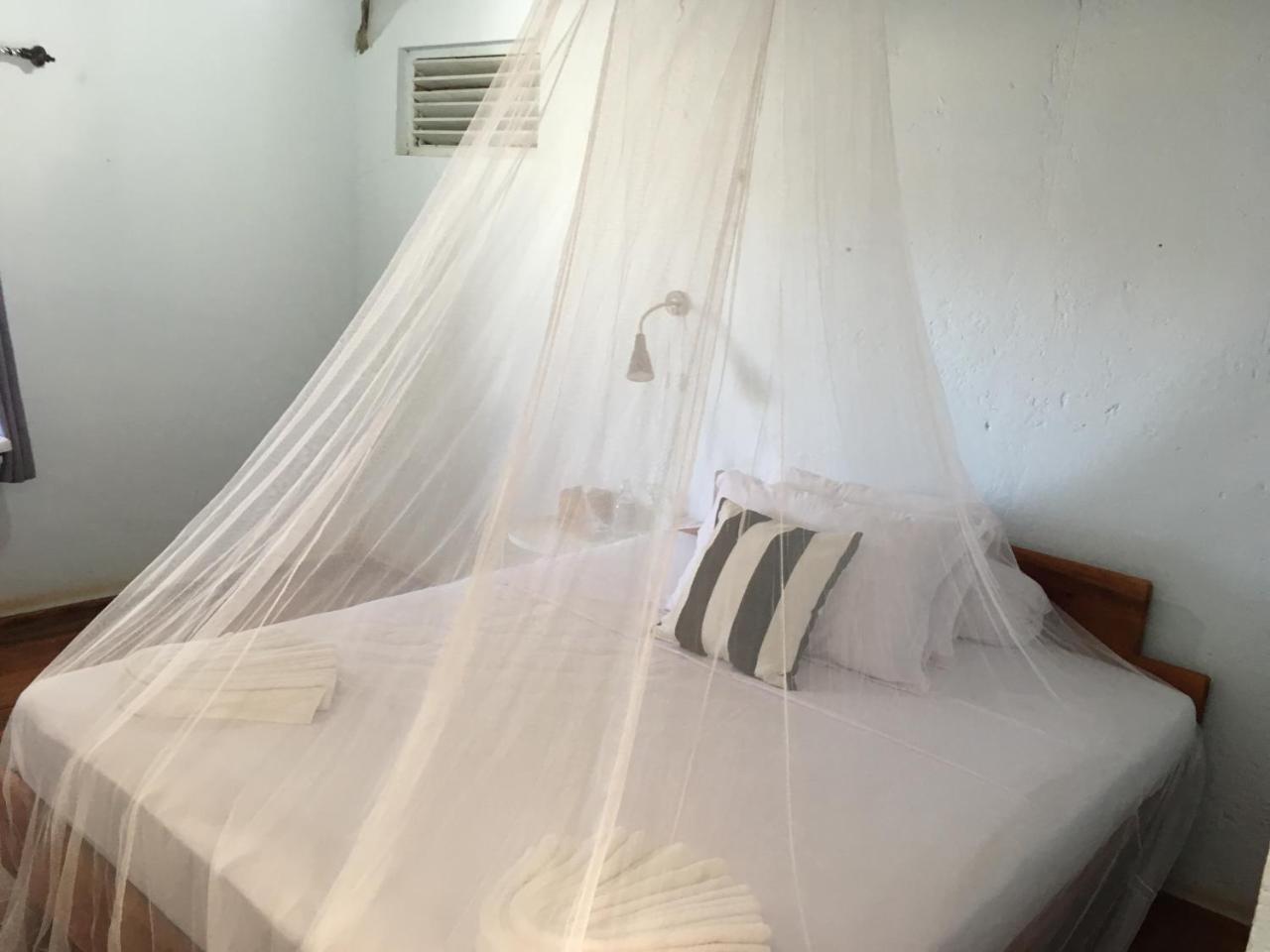 Bajo Sunset Hostel ลาบวนบาโจ ภายนอก รูปภาพ